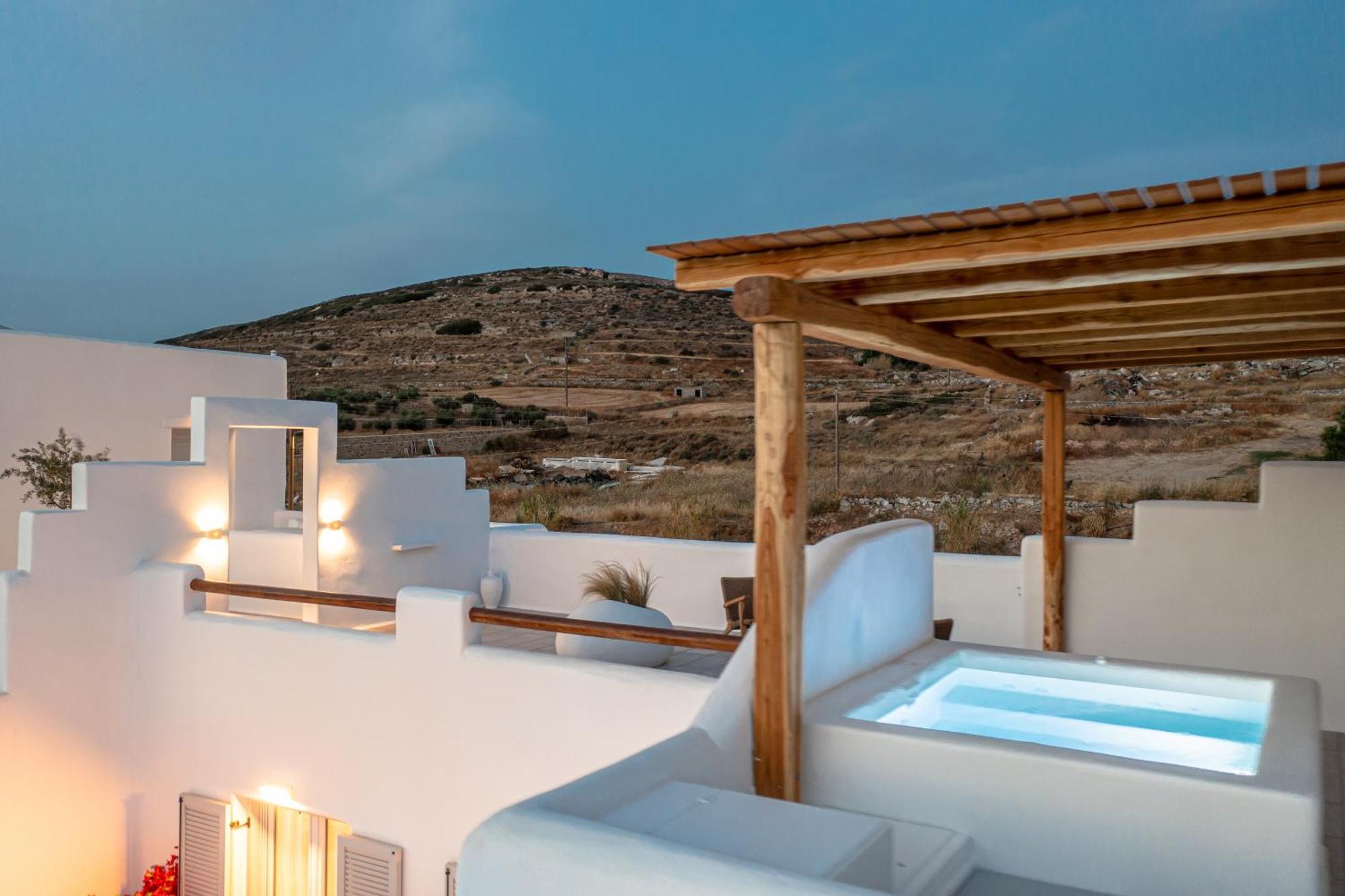 Ariadne'S Crown Luxury Suites With Private Pool Vívlos Buitenkant foto